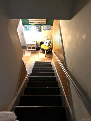 a view of entryway and hall