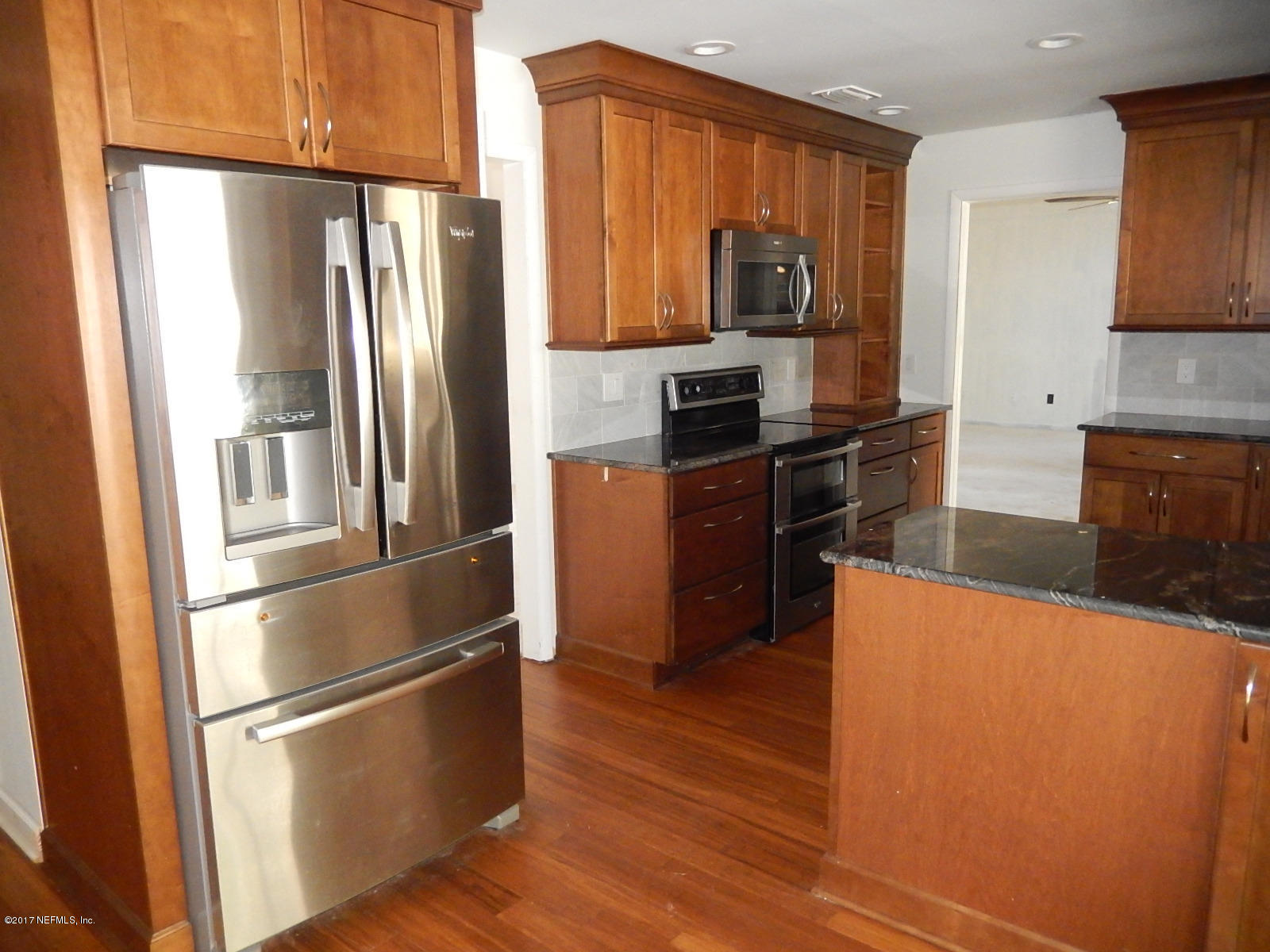 3573 Lawrence Road Orange Park, FL 32073 - Photo 7 of 40 kitchen - view 3