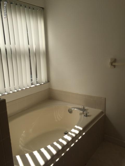 1095 Savery Road Palm Bay, FL 32908 - Photo 8 of 24 Garden Tub in Master Bath