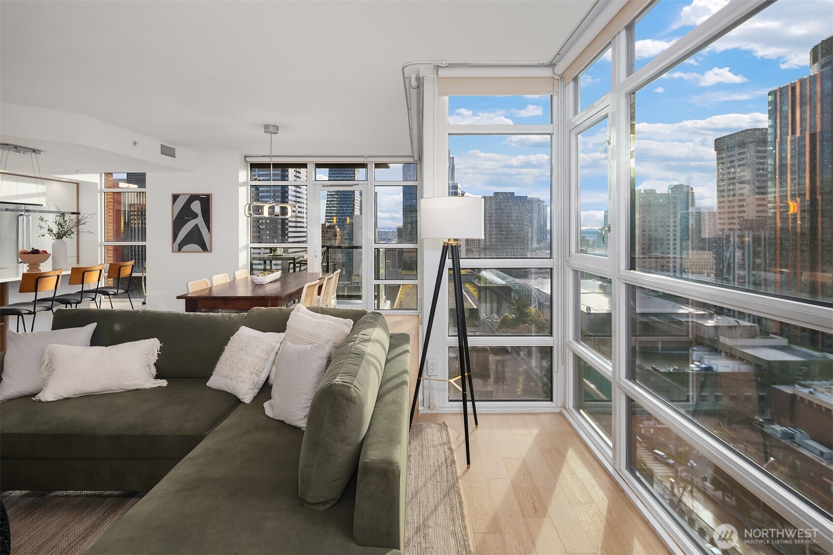 1420 Terry Avenue, Unit 1801 Seattle, WA 98101 - Photo 17 of 40