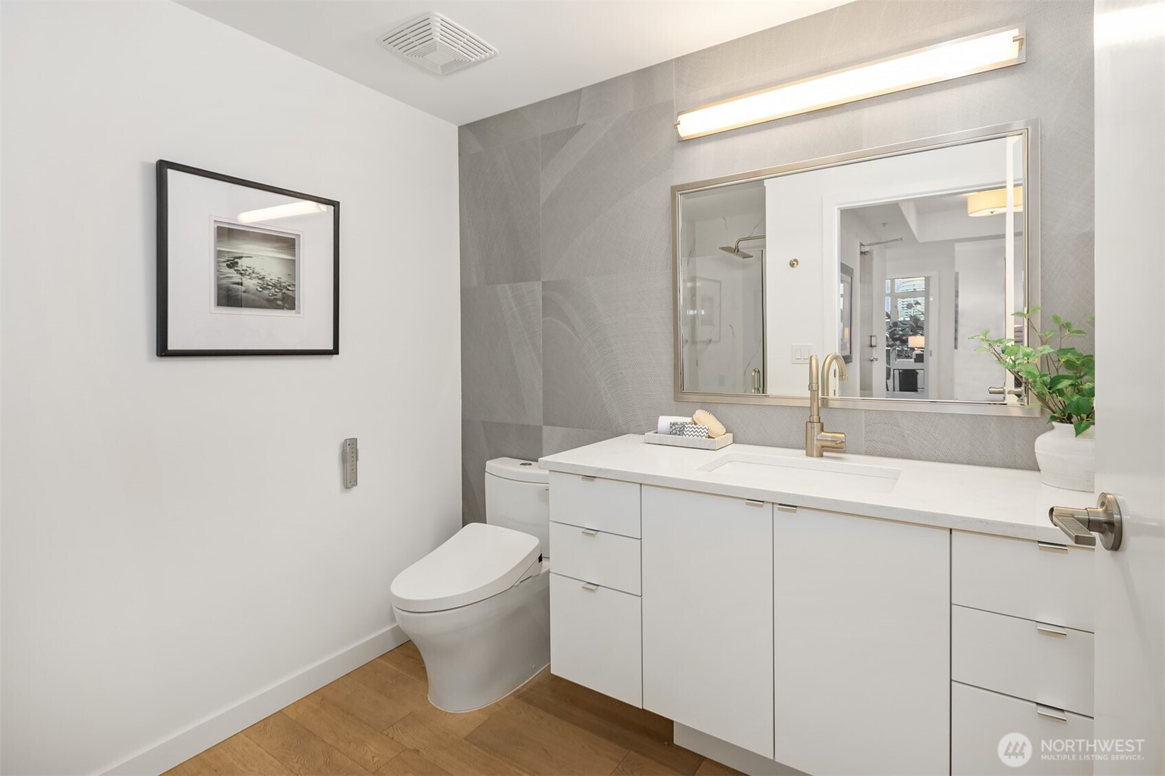 1420 Terry Avenue, Unit 1801 Seattle, WA 98101 - Photo 22 of 40