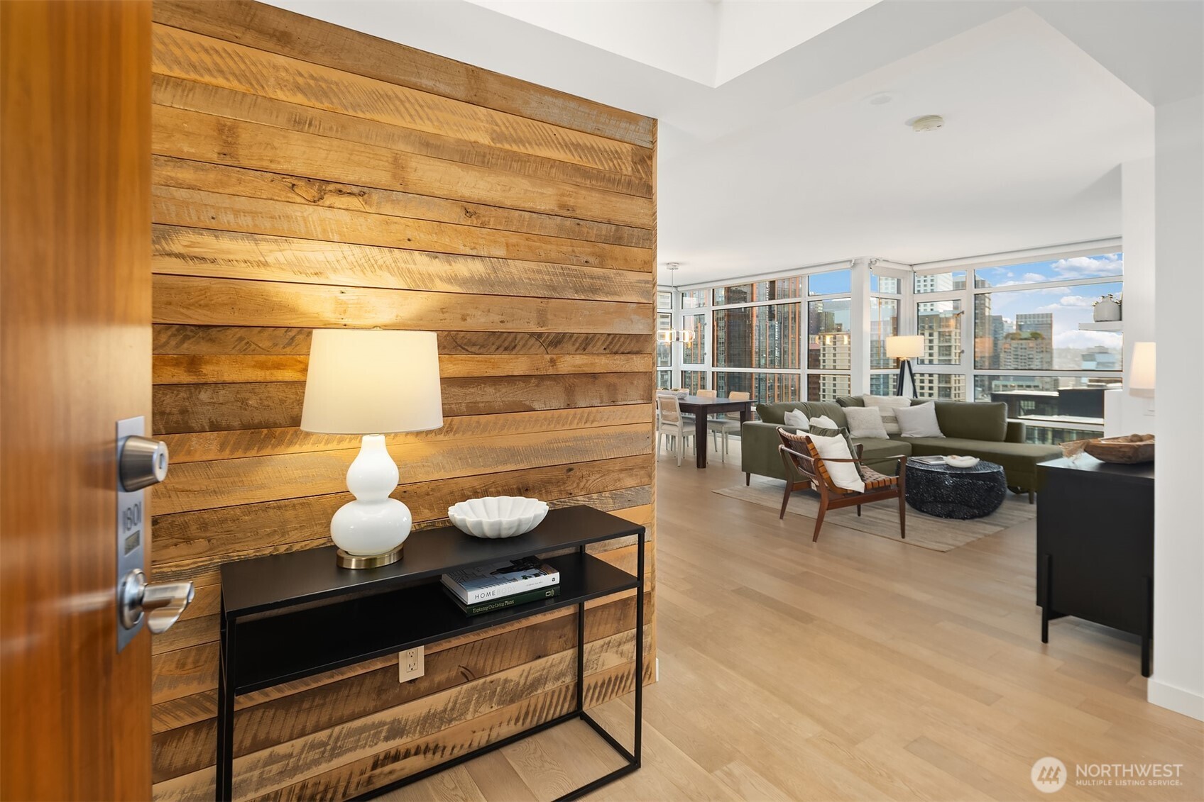1420 Terry Avenue, Unit 1801 Seattle, WA 98101 - Photo 32 of 40