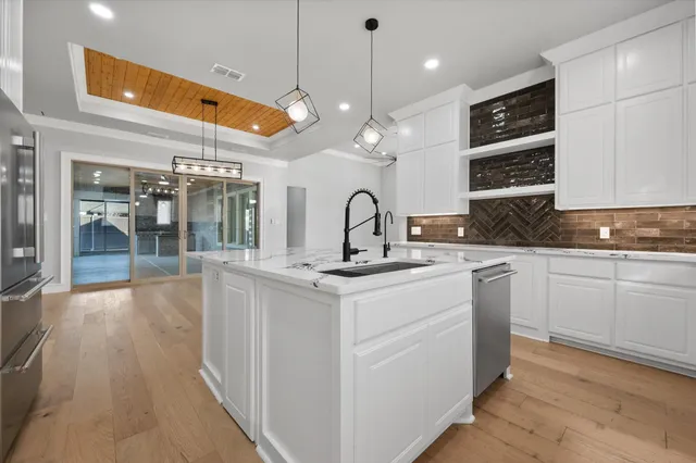 $590,000 | 7516 57th Street, Lubbock, TX 79407