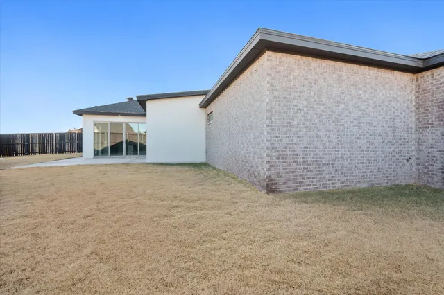 $590,000 | 7516 57th Street, Lubbock, TX 79407