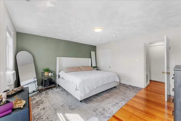 $2,600 | 49 A Massasoit Avenue, Unit 2, Hull, MA 02045