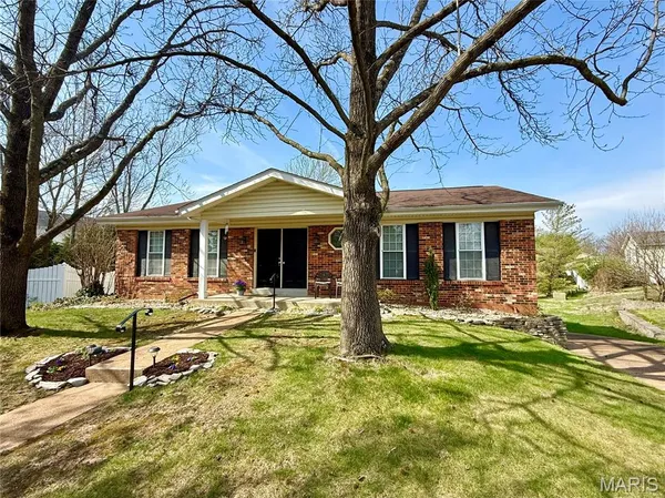 $319,900 | 4726 Bramble Berry Drive, St. Louis, MO 63129