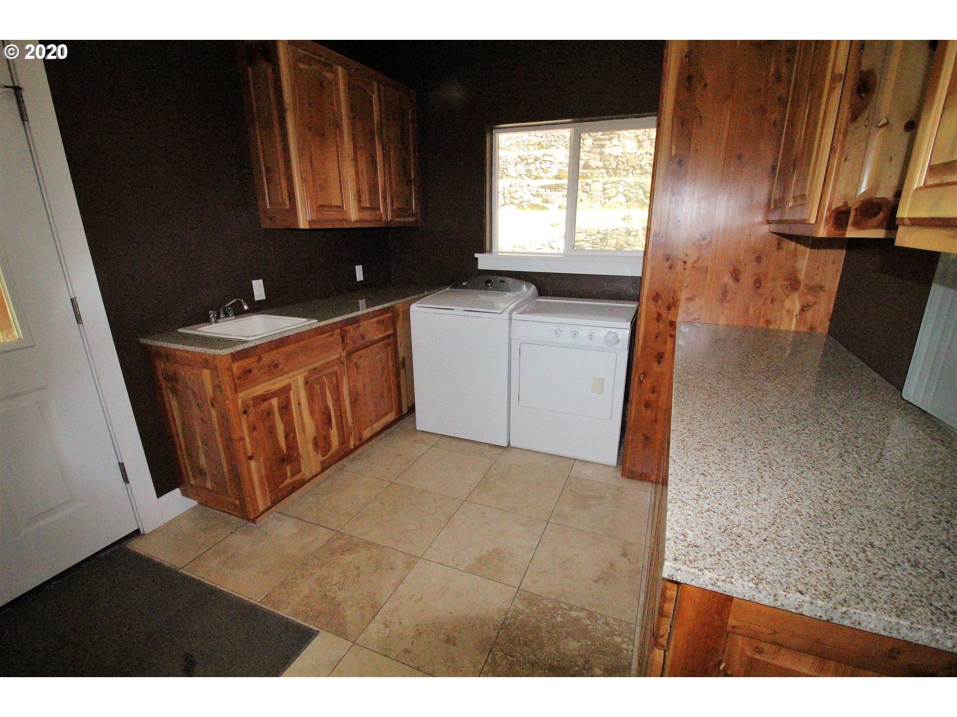 460 Hidden Spring Lane Drain, OR 97435 - Photo 25 of 27 Gallery Image 25