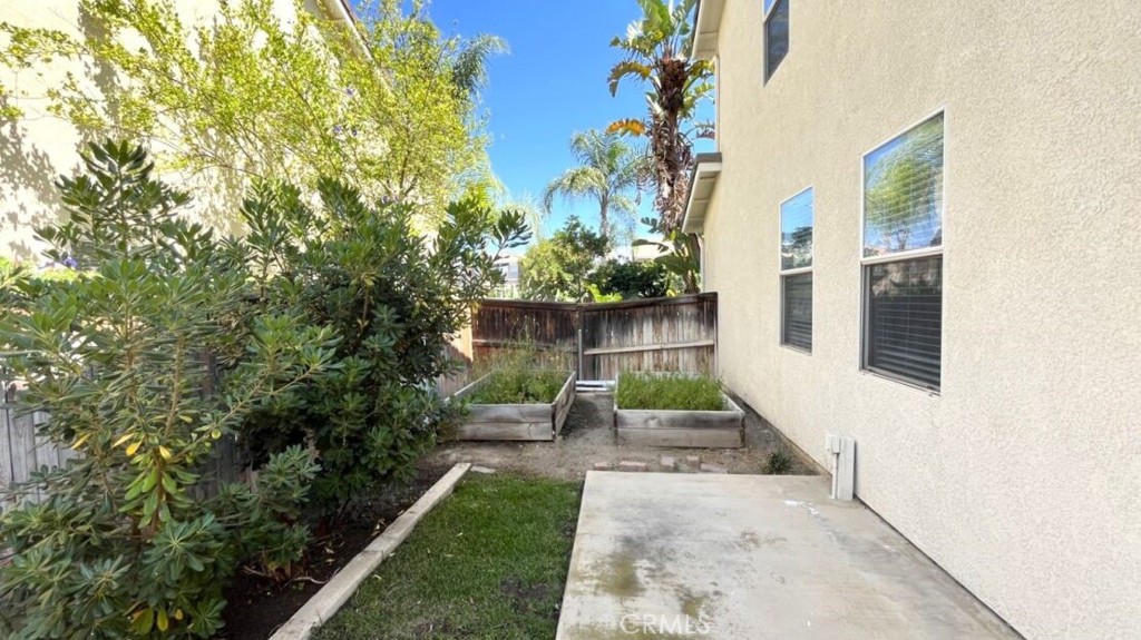 19059 Weathervane Place Riverside, CA 92508 - Photo 38 of 39 Side yard