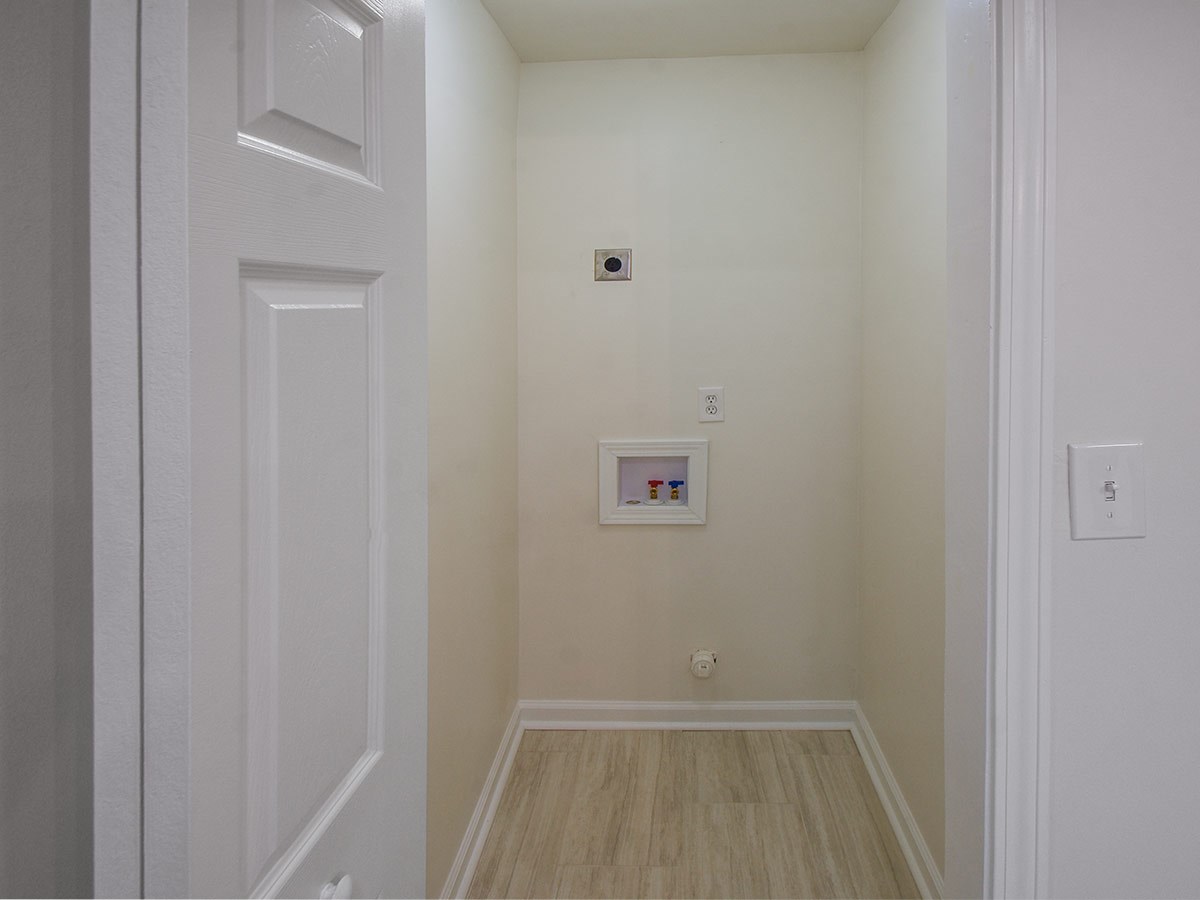974 South White Station Road Memphis, TN 38117 - Photo 13 of 14 Gallery Image 13