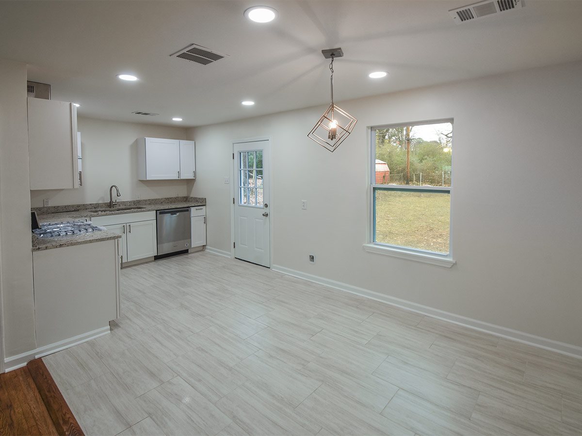 974 South White Station Road Memphis, TN 38117 - Photo 3 of 14 Gallery Image 3