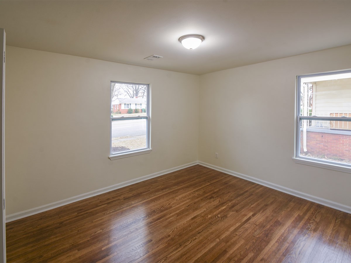 974 South White Station Road Memphis, TN 38117 - Photo 7 of 14 Gallery Image 7