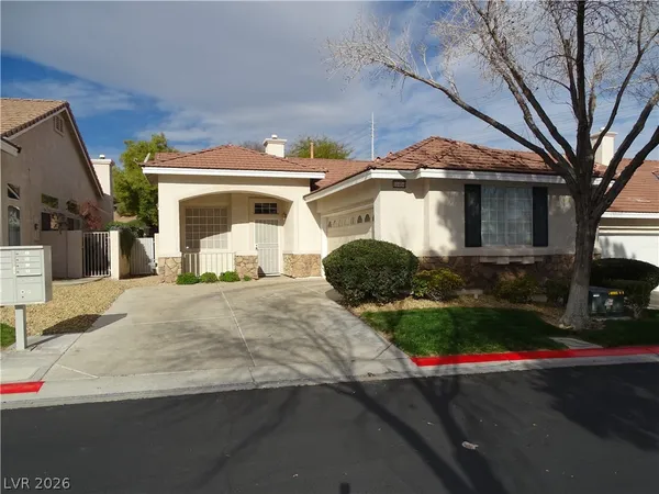 $2,150 | 10404 Pacific Sageview Lane, Las Vegas, NV 89144