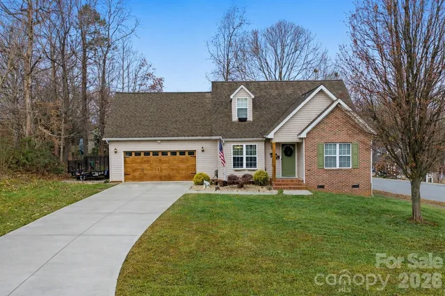 $369,900 | 122 Valley Glen Drive, Troutman, NC 28166