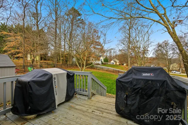 $379,900 | 122 Valley Glen Drive, Troutman, NC 28166