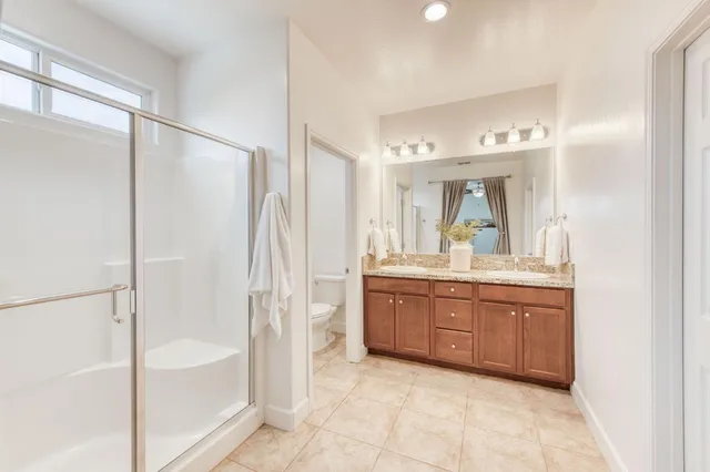 $475,000 | 6702 East Brown Avenue, Fresno, CA 93727