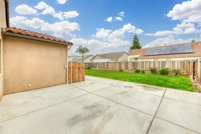 $475,000 | 6702 East Brown Avenue, Fresno, CA 93727