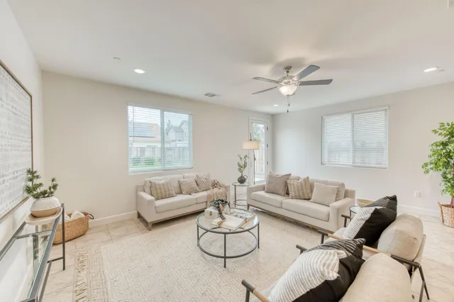 $475,000 | 6702 East Brown Avenue, Fresno, CA 93727