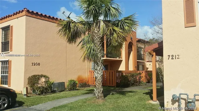 $1,925 | 7208 Fairway Drive, Unit I17, Miami Lakes, FL 33014