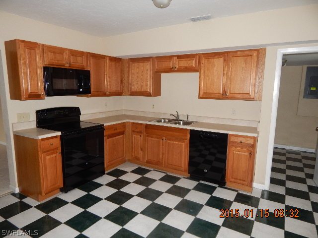 19470 Slater Road Fort Myers, FL 33917 - Photo 9 of 15 Gallery Image 9