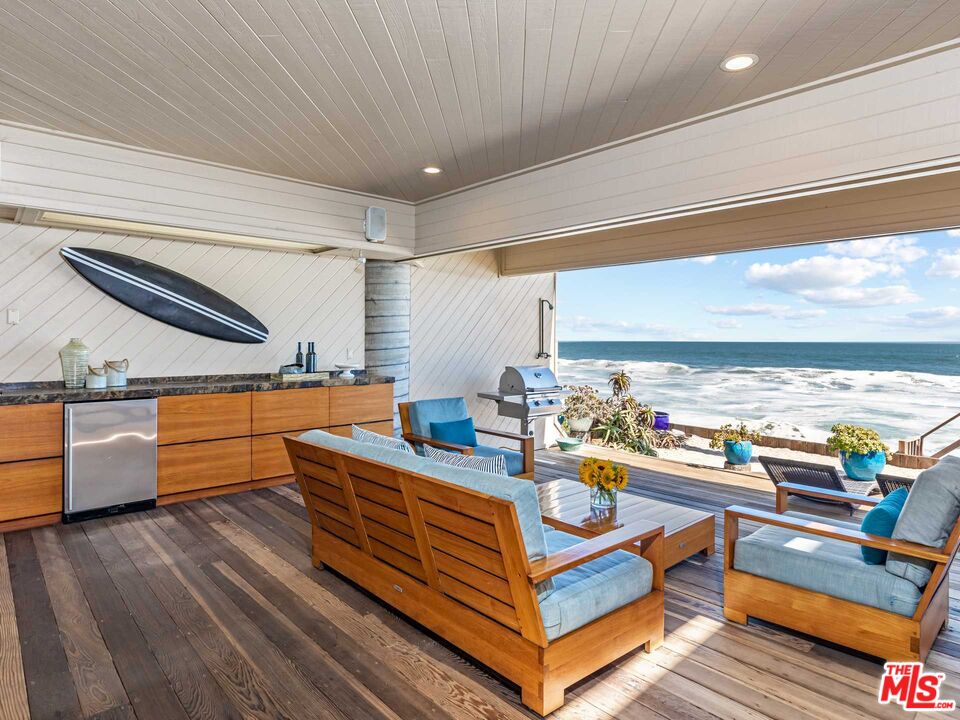 20946 Pacific Coast Highway Malibu, CA 90265 - Photo 13 of 22