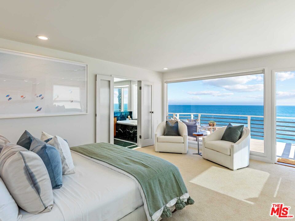 20946 Pacific Coast Highway Malibu, CA 90265 - Photo 7 of 22