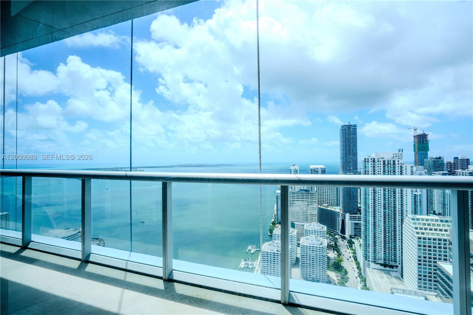 495 Brickell Avenue, Unit PH5703 Miami, FL 33131 - Photo 34 of 52 Looking South East