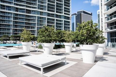 495 Brickell Avenue, Unit PH5703 Miami, FL 33131 - Photo 37 of 52