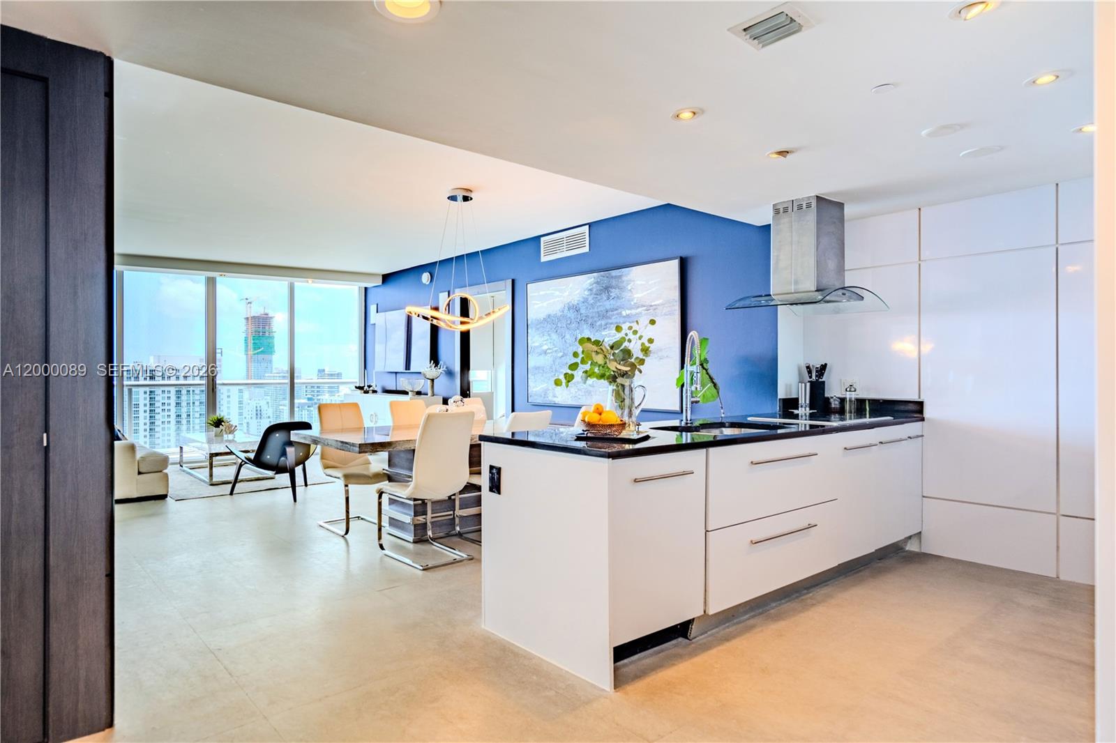 495 Brickell Avenue, Unit PH5703 Miami, FL 33131 - Photo 4 of 52 Entrance/Hallway leading to the kitchen and open space living area