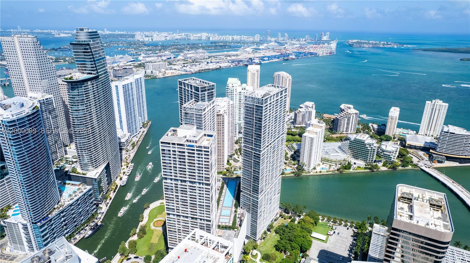 495 Brickell Avenue, Unit PH5703 Miami, FL 33131 - Photo 44 of 52