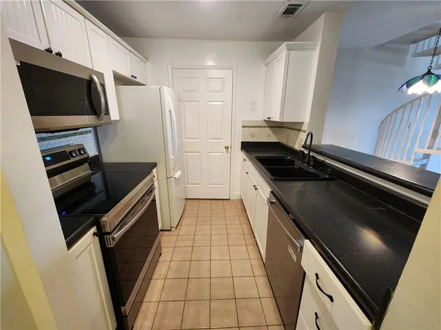 $1,995 | 1074 Peachtree Walk Northeast, Unit B522, Atlanta, GA 30309