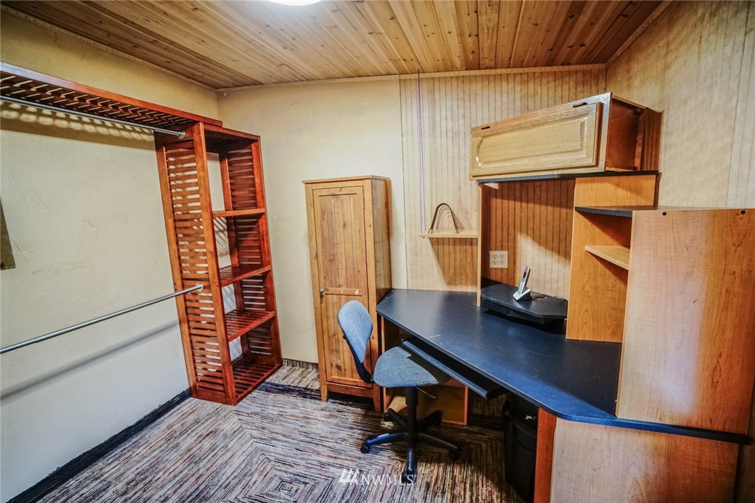 12525 Morris Road Southeast Yelm, WA 98597 - Photo 14 of 25 Gallery Image 14