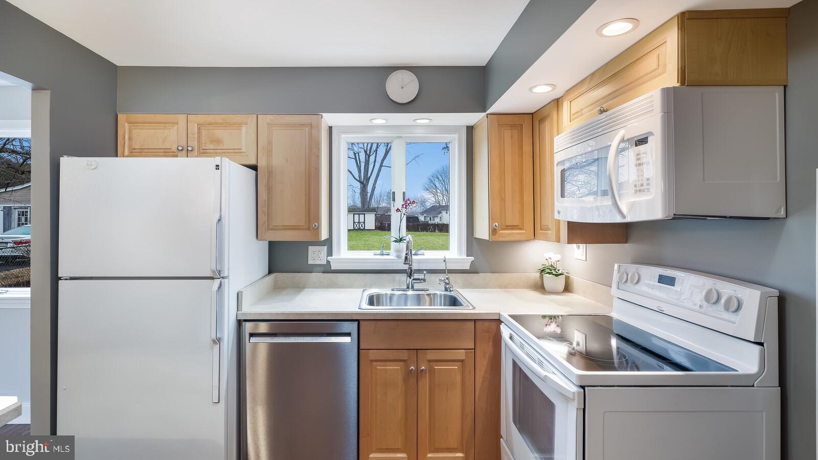 1238 Irma Road Warminster, PA 18974 - Photo 17 of 37 Gallery Image 17