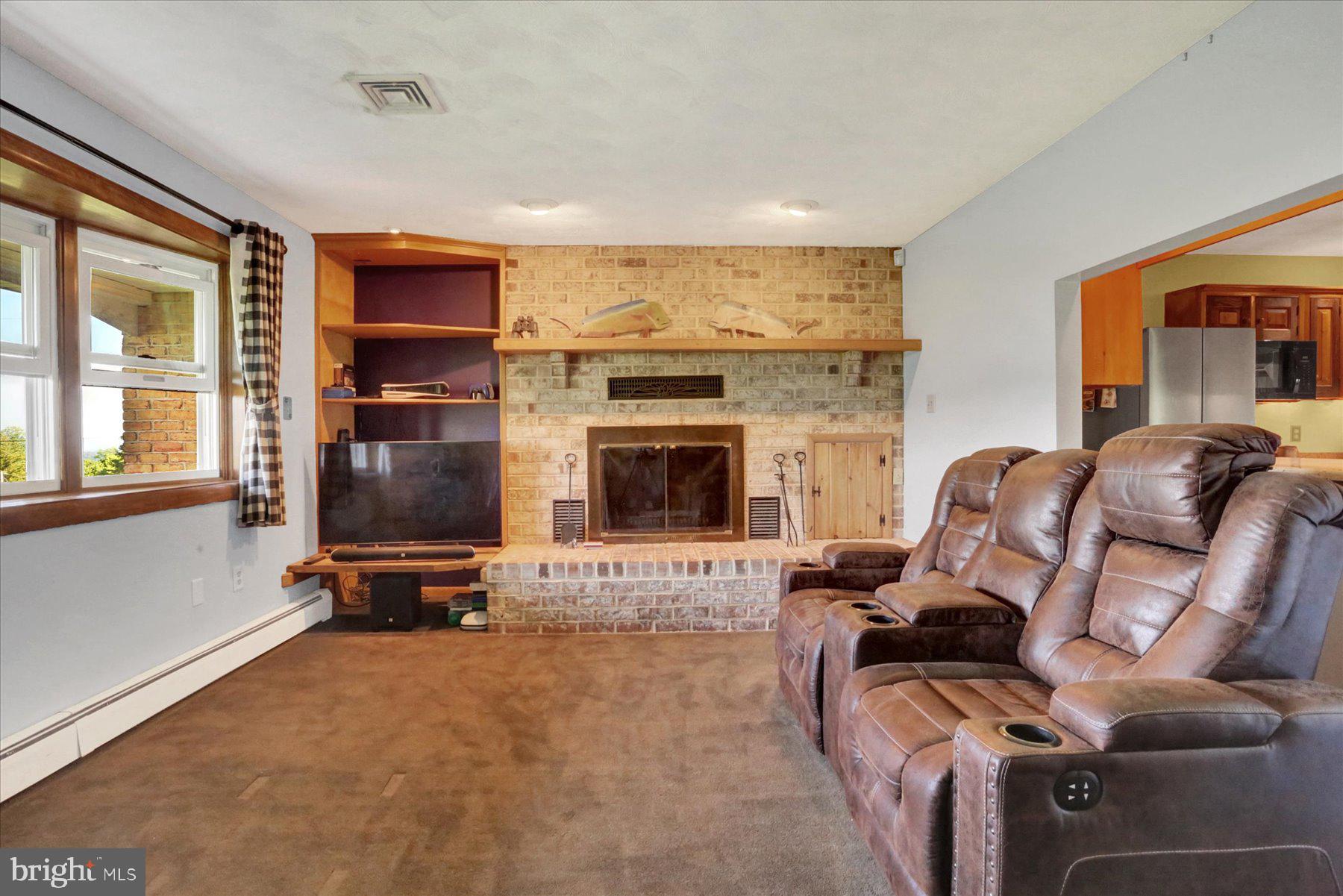 307 Mountain Road Lewisberry, PA 17339 - Photo 9 of 43 Gallery Image 9