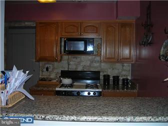 5023 South Convent Lane, Unit J Philadelphia, PA 19114 - Photo 11 of 12 Kitchen