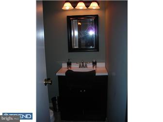 5023 South Convent Lane, Unit J Philadelphia, PA 19114 - Photo 6 of 12 Bathroom
