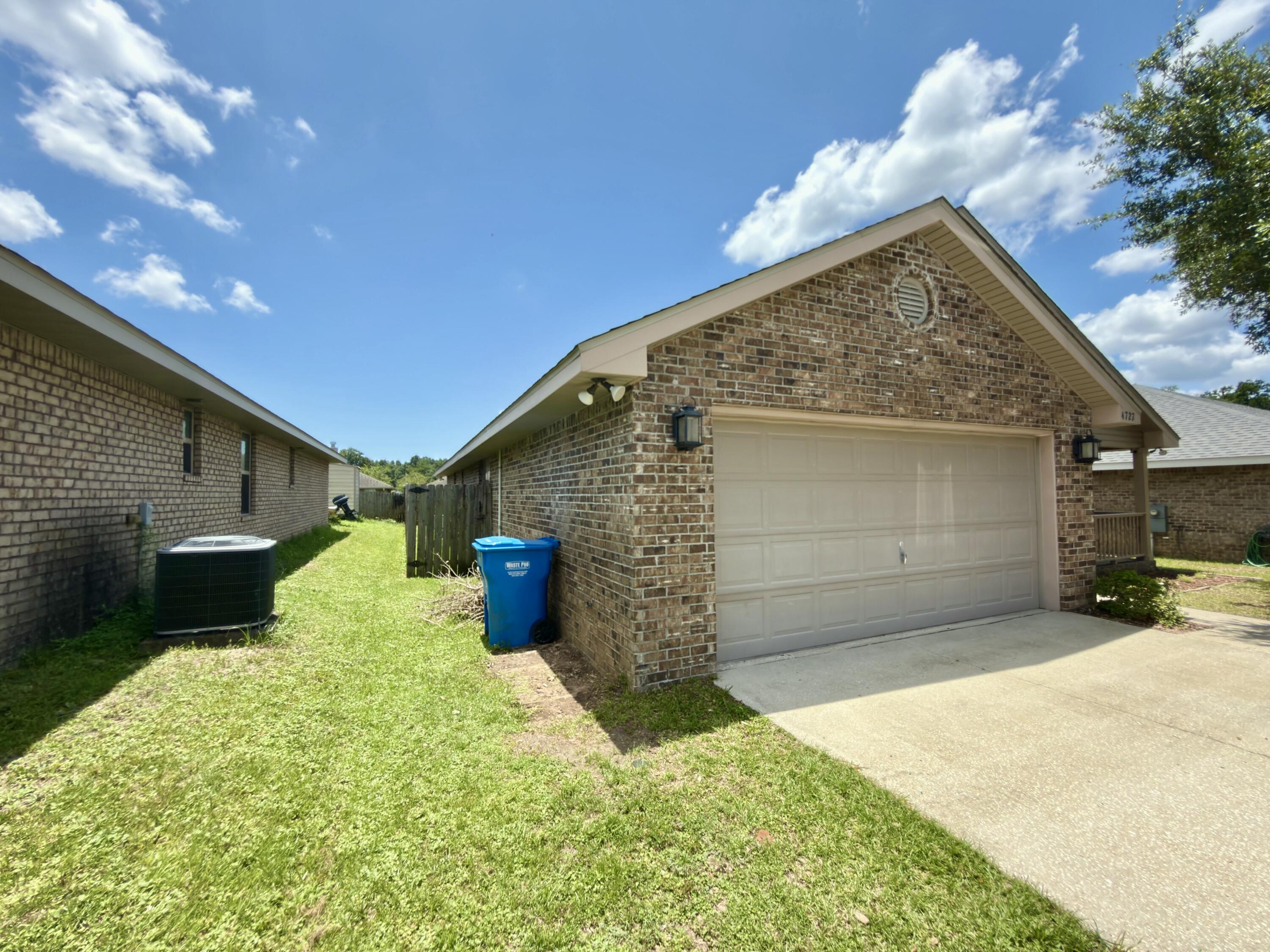 4727 Frances Street Pace, FL 32571 - Photo 4 of 40