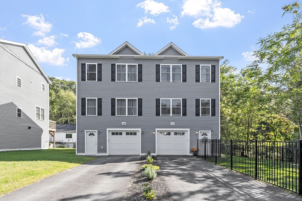 22 Apthorp Street Worcester, MA 01606 - Photo 1 of 32