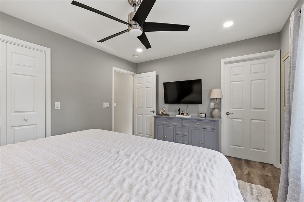 22 Apthorp Street Worcester, MA 01606 - Photo 18 of 32