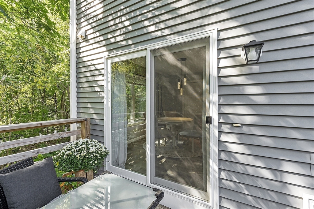 22 Apthorp Street Worcester, MA 01606 - Photo 29 of 32