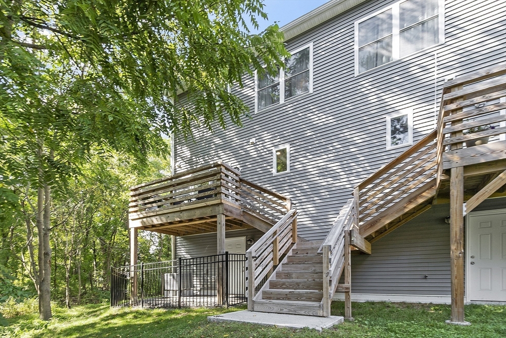 22 Apthorp Street Worcester, MA 01606 - Photo 30 of 32