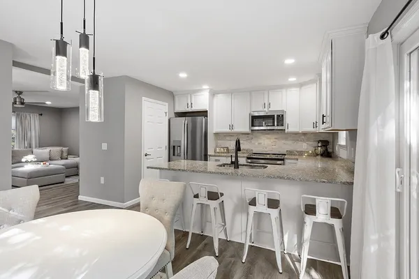 $489,900 | 22 Apthorp Street, Worcester, MA 01606
