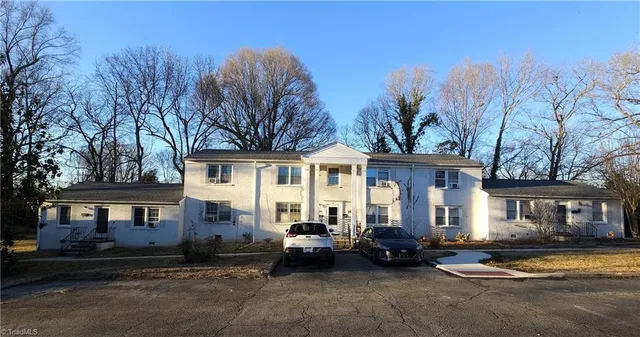 $99,900 | 1400 Roslyn Drive, Unit 15B, Burlington, NC 27215