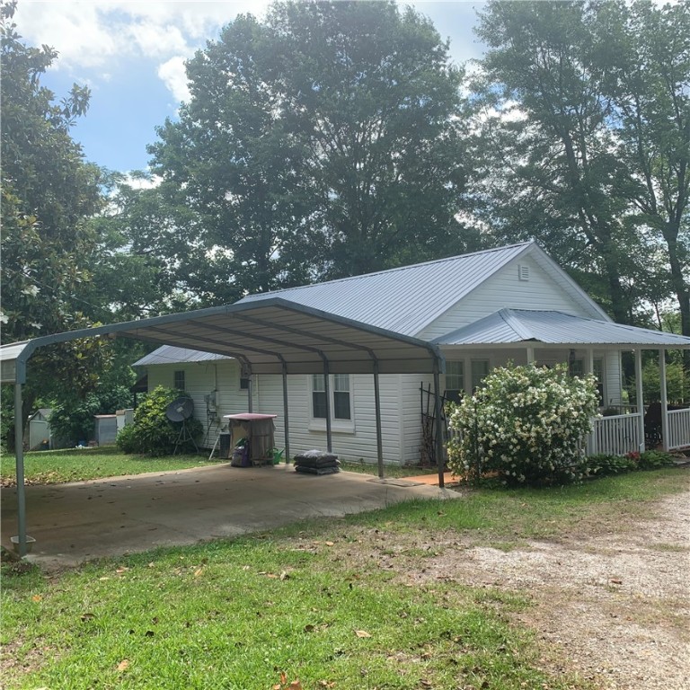 561 Friendship Road Seneca, SC 29678 - Photo 5 of 12 Gallery Image 5