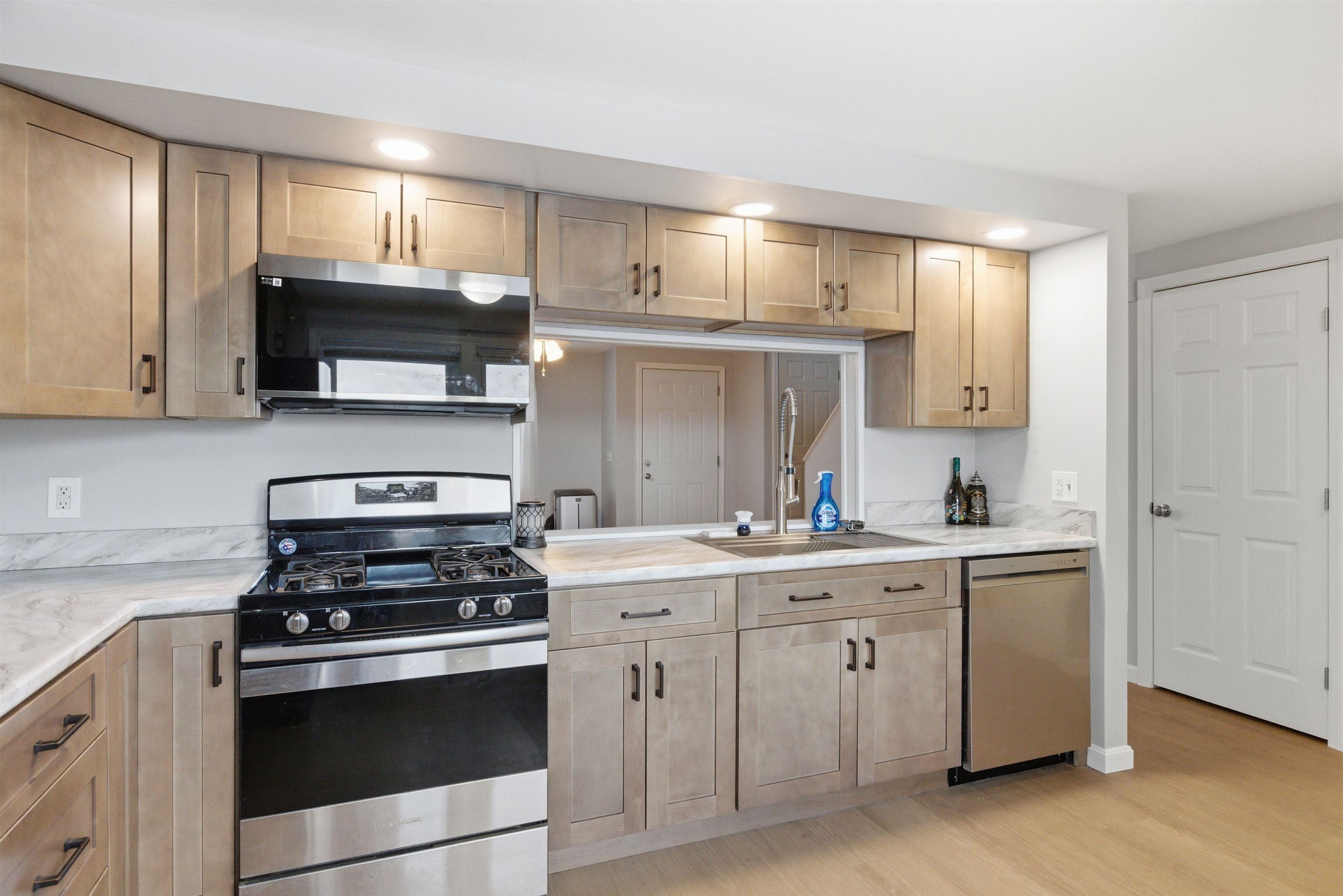 501 Bean Hill Road, Unit 16 Northfield, NH 03276 - Photo 11 of 42