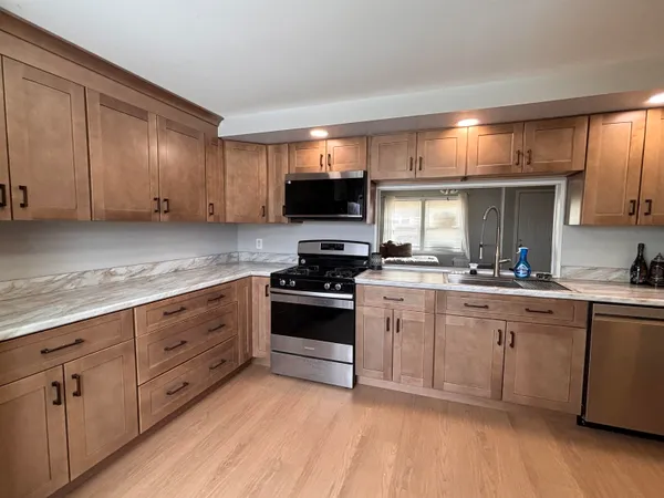 $299,900 | 501 Bean Hill Road, Unit 16, Northfield, NH 03276