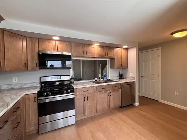 $299,900 | 501 Bean Hill Road, Unit 16, Northfield, NH 03276
