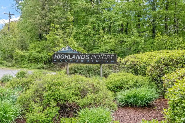 $314,900 | 501 Bean Hill Road, Unit 16, Northfield, NH 03276