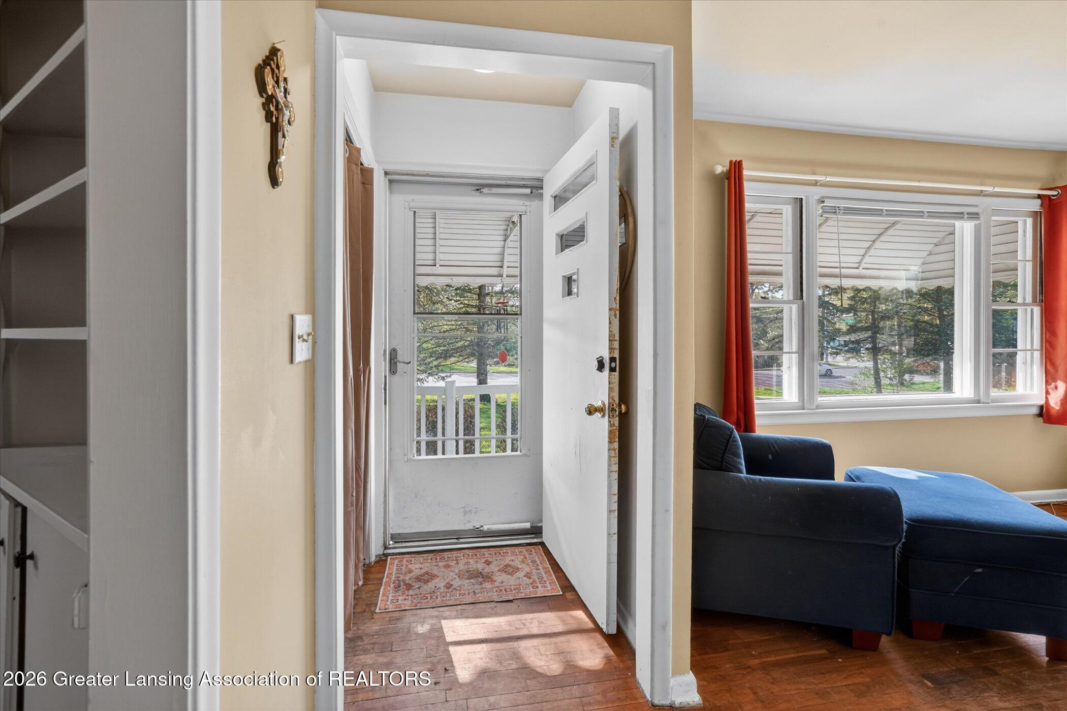 1910 Elmwood Road Lansing, MI 48917 - Photo 8 of 42 11-1910-Elmwood-Rd-Lansing-MI-48917-Wind