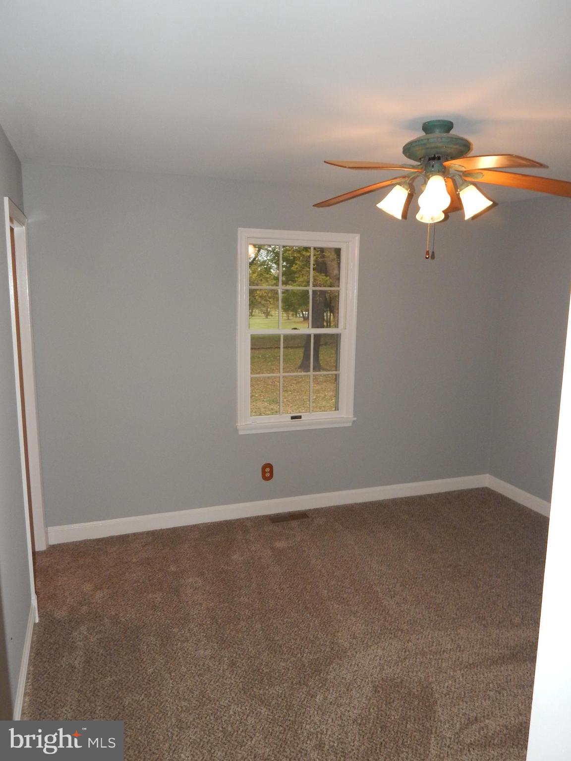 5525 Summit Point Road Charles Town, WV 25414 - Photo 24 of 41 MASTER BR HAS TWO CLOSETS