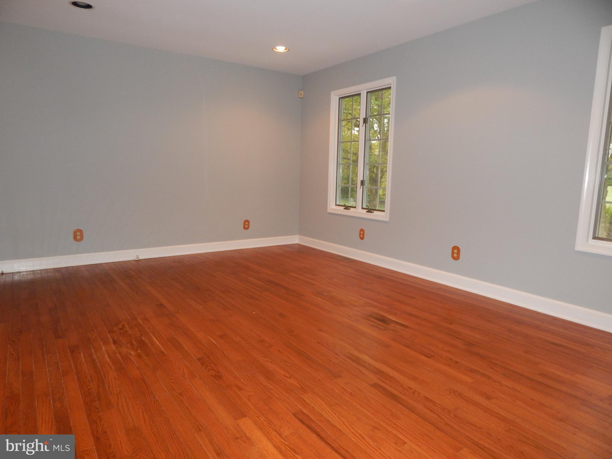 5525 Summit Point Road Charles Town, WV 25414 - Photo 9 of 41 AND RECESSED LIGHTING
